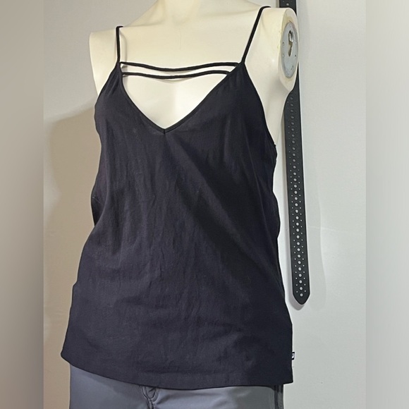 Fabletics Black Strapy Tank Top Sz Large - Picture 1 of 9